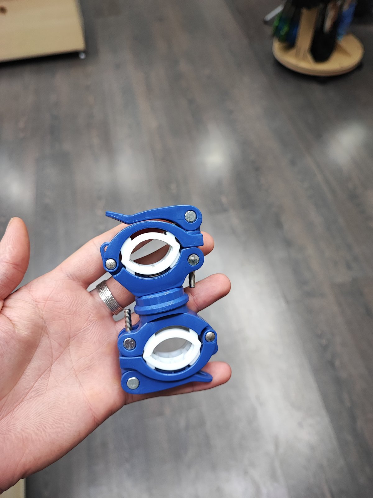 Cycling mounts Cyansky