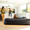 INTEX Надувной матрас “Velur Pillow” 152x203x42 см с подголовником, встр.нас. 220В, до 272кг INTEX Надувной матрас “Velur Pillow” 152x203x42 см с подголовником, встр.нас. 220В, до 272кг