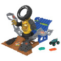 Hot Wheels Игровой набор «Mega-Wrex против Crushzilla»