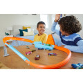 Hot Wheels Трек «Чемпион круга» серии «Соревнование за кубок Hot Wheels Трек «Чемпион круга» серии «Соревнование за кубок