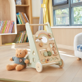 Premergător din lemn cu panou educativ Premergător din lemn cu panou educativ