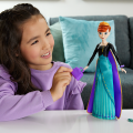 Păpușa Barbie Spin Reveal „Frozen Anna” Păpușa Barbie Spin Reveal „Frozen Anna”