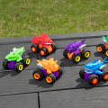 Mașinuța-monstru Teamsterz Beast Machines Monster Jaws, în as. Mașinuța-monstru Teamsterz Beast Machines Monster Jaws, în as.