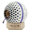 «Kendama Super Sticky X Original», rulment metalic, ața 62/65 cm, King size 7.5 x 6 x 18 cm, „Picături de ploaie”, albă «Kendama Super Sticky X Original», rulment metalic, ața 62/65 cm, King size 7.5 x 6 x 18 cm, „Picături de ploaie”, albă