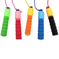 Coardă de sărit cu contor, din plastic Coardă de sărit cu contor, din plastic