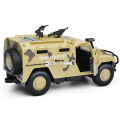 1:16 Vehicul blindat militar cu inerție (lumini /sunete / ușile se deschid)