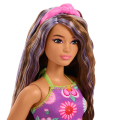 Păpușa Barbie „Fashionista în ținută florală”