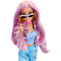 Păpușa Barbie cu 4 ținute, accesorii și păr cu schimbare de culoare Păpușa Barbie cu 4 ținute, accesorii și păr cu schimbare de culoare