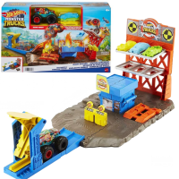 Hot Wheels Игровой набор «Приключения на станции» серии «Monster Trucks»