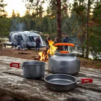 Дорожный чайник с крышкой NC17118 TRAVEL KETTLE WITH LID 1.1 L NILS CAMP Дорожный чайник с крышкой NC17118 TRAVEL KETTLE WITH LID 1.1 L NILS CAMP