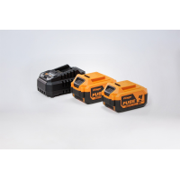 Incarcator FUSE 18V 4,5A + set de baterii 2 x 4.0Ah Incarcator FUSE 18V 4,5A + set de baterii 2 x 4.0Ah