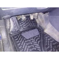 Резиновые коврики Aileron для Toyota Corolla (2003-2007) (61903)
