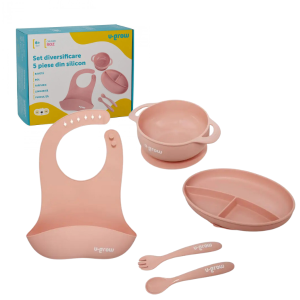 Set diversificare 5 piese din silicon: bavetă, bol, farfurie, linguriță și furculiță, roz Set diversificare 5 piese din silicon: bavetă, bol, farfurie, linguriță și furculiță, roz