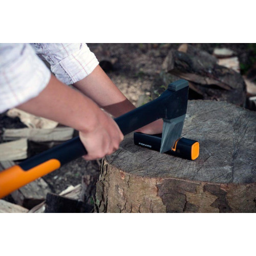 Точилка для топоров и ножей Fiskars Xsharp Точилка для топоров и ножей Fiskars Xsharp