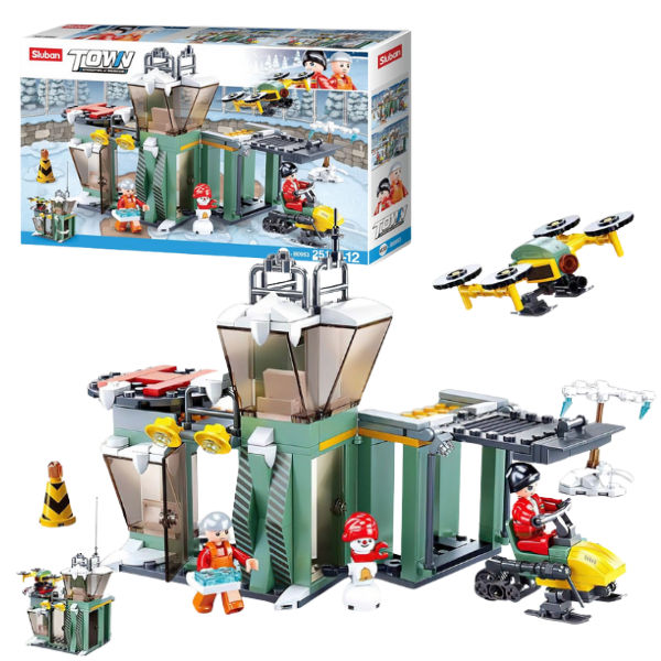 Constructor Town (Snowfield rescue) — „Rescue Base”, 251 elem.