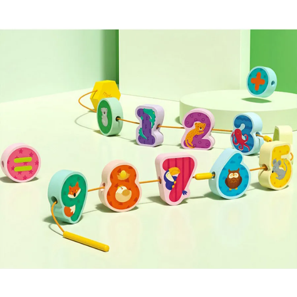 Set șirag “Cifre și animale”, 12 piese Set șirag “Cifre și animale”, 12 piese