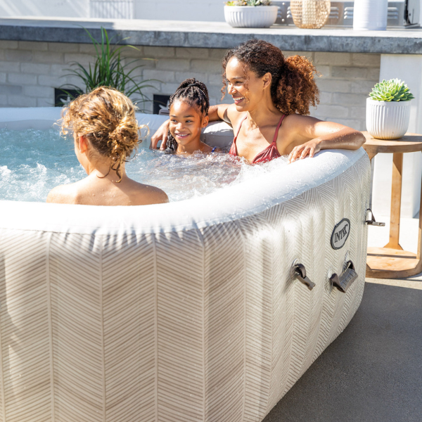 INTEX Jacuzzi SPA gonflabil “Chevron Deluxe Square Bubble” 173×71,795L, 4 persoane INTEX Jacuzzi SPA gonflabil “Chevron Deluxe Square Bubble” 173×71,795L, 4 persoane