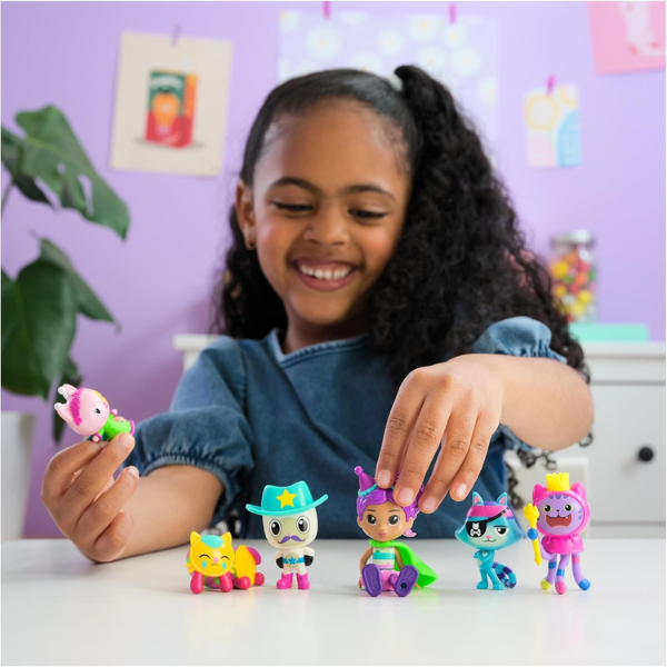 Набор мини-фигурок: Праздничная коллекция, серия «Gabby’s Dollhouse» Набор мини-фигурок: Праздничная коллекция, серия «Gabby’s Dollhouse»
