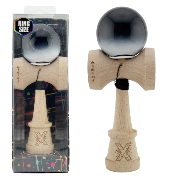 «Kendama Super Sticky X Original», rulment metalic, ața 62/65 cm, King size 7.5 x 6 x 18 cm, „Yin-Yang, finisaj lucios”