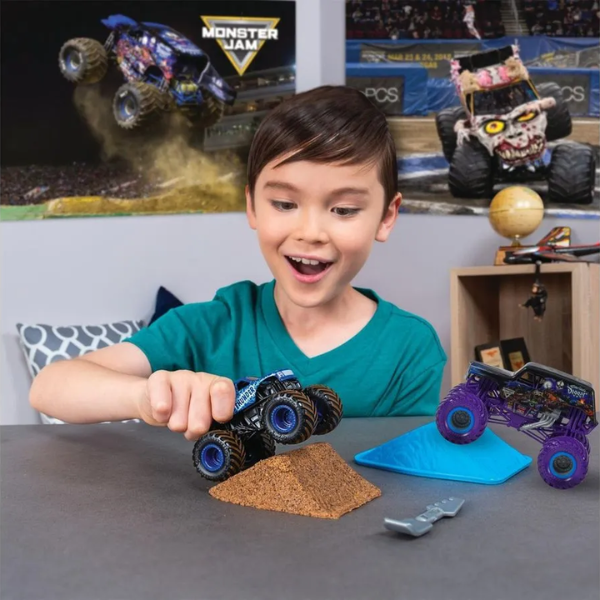 Monster Truck „Monster Jam” 1:24, în as. Monster Truck „Monster Jam” 1:24, în as.