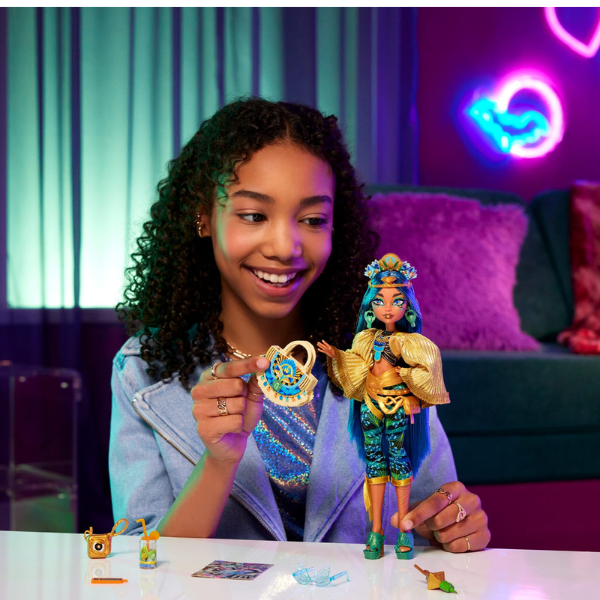 Set de joc Monster High „Cleo De Nile și Monster Fest”, cu accesorii Set de joc Monster High „Cleo De Nile și Monster Fest”, cu accesorii