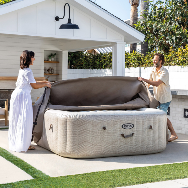 INTEX Jacuzzi SPA gonflabil “Chevron Deluxe Square Bubble” 173×71,795L, 4 persoane INTEX Jacuzzi SPA gonflabil “Chevron Deluxe Square Bubble” 173×71,795L, 4 persoane