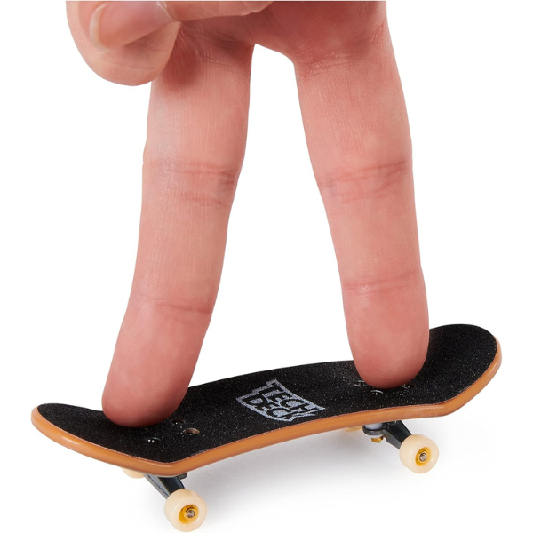 Мини-скейтборды «Tech Deck DLX Pro» Мини-скейтборды «Tech Deck DLX Pro»