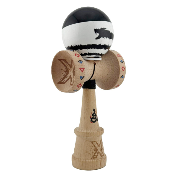 «Kendama Super Sticky X Original», rulment metalic, ața 62/65 cm, King size 7.5 x 6 x 18 cm, „Dragon” «Kendama Super Sticky X Original», rulment metalic, ața 62/65 cm, King size 7.5 x 6 x 18 cm, „Dragon”