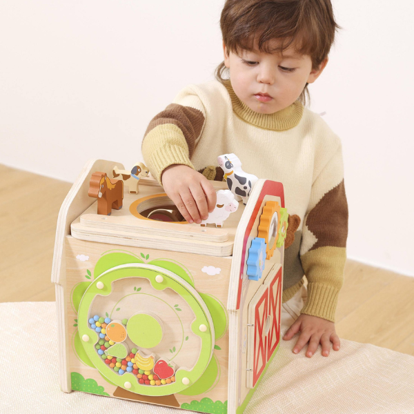 Cub educativ din lemn „Ferma”, 7 în 1 Cub educativ din lemn „Ferma”, 7 în 1