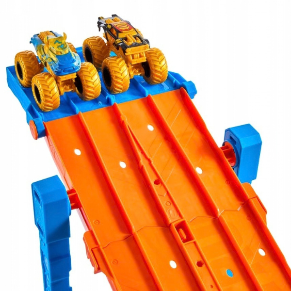 Игровой трек 2 в 1 Hot Wheels Monster Trucks «Dual Terrain Raceway» с 2 машинками Игровой трек 2 в 1 Hot Wheels Monster Trucks «Dual Terrain Raceway» с 2 машинками