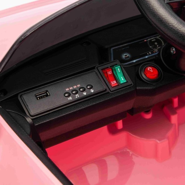 Машина Audi e-tron, Аккумулятор 12V4.5AH, 2 мотора 35W, EVA колеса, кожаные сидения Машина Audi e-tron, Аккумулятор 12V4.5AH, 2 мотора 35W, EVA колеса, кожаные сидения