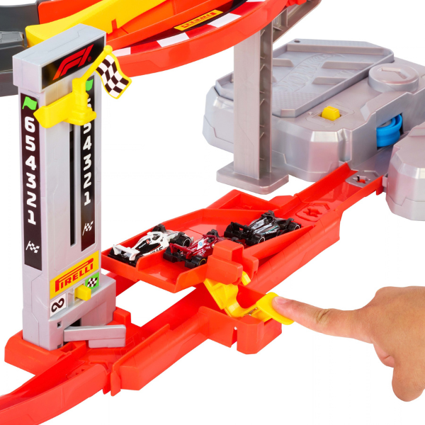 Pistă de curse „Circuit de viteză Formula 1” Hot Wheels Racing, 3 mașinuțe 1:64 Pistă de curse „Circuit de viteză Formula 1” Hot Wheels Racing, 3 mașinuțe 1:64