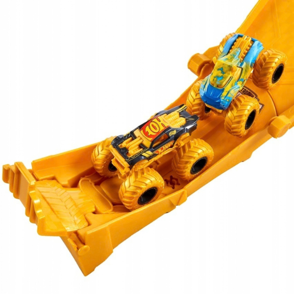 Игровой трек 2 в 1 Hot Wheels Monster Trucks «Dual Terrain Raceway» с 2 машинками Игровой трек 2 в 1 Hot Wheels Monster Trucks «Dual Terrain Raceway» с 2 машинками