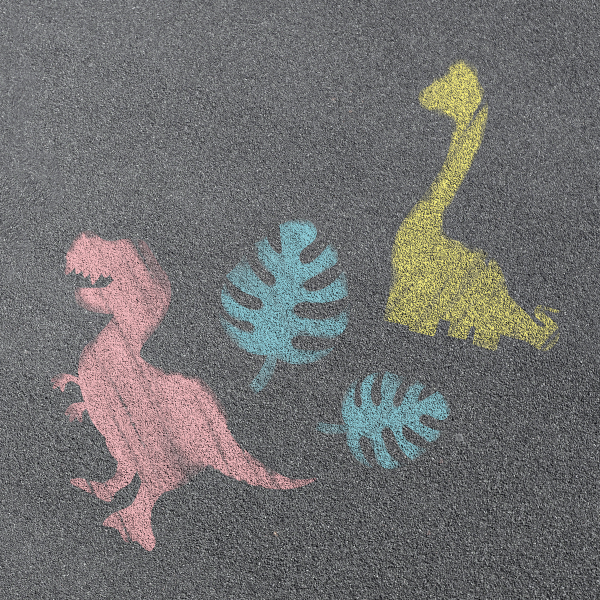 Set de cretă „Lumea Dinozaurilor”, 6 buc + 4 șabloane Set de cretă „Lumea Dinozaurilor”, 6 buc + 4 șabloane
