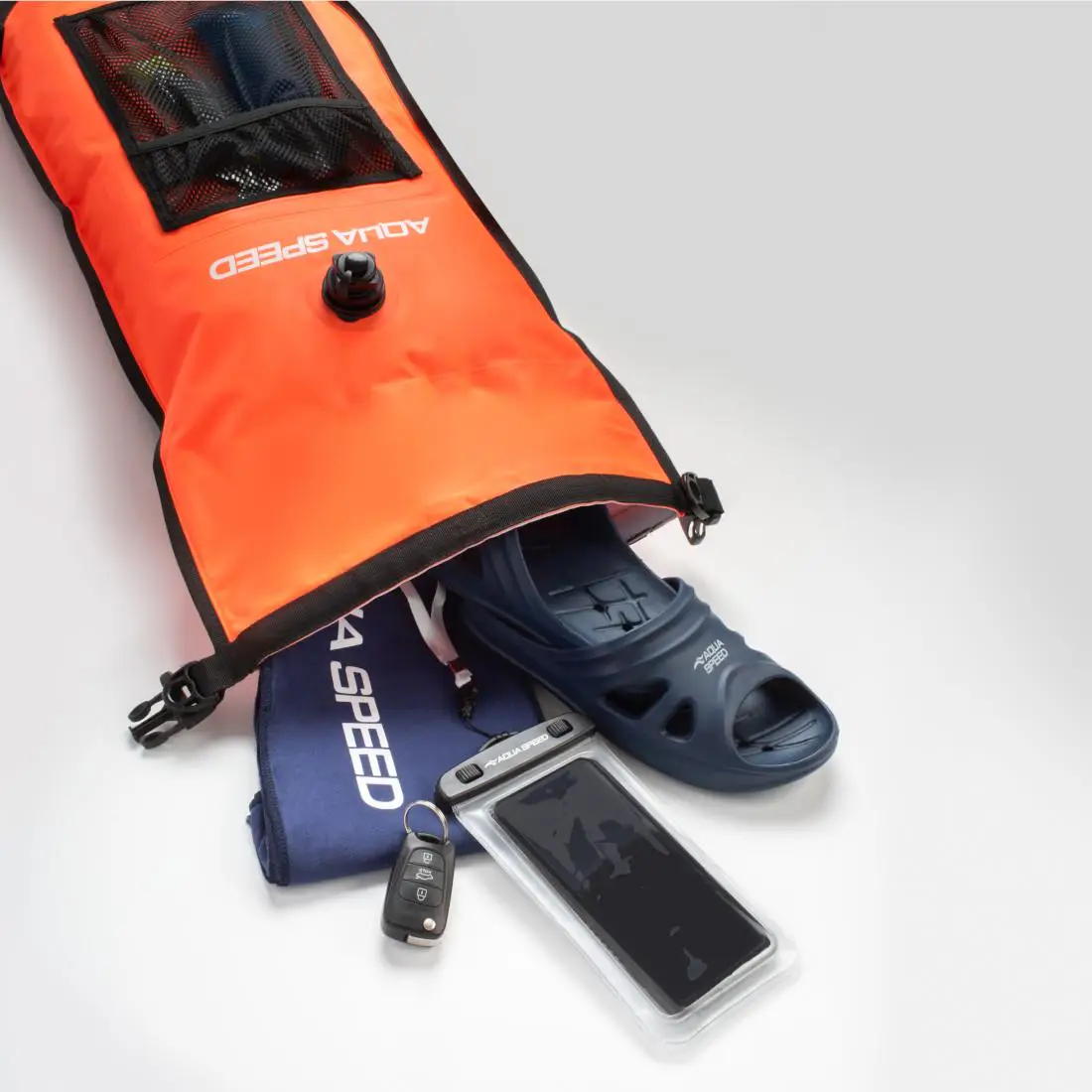 Flotator de înot în ape deschise AQUA SPEED Swim Buoy + Pocket 37x72cm col.75 SKU 63230 Flotator de înot în ape deschise AQUA SPEED Swim Buoy + Pocket 37x72cm col.75 SKU 63230
