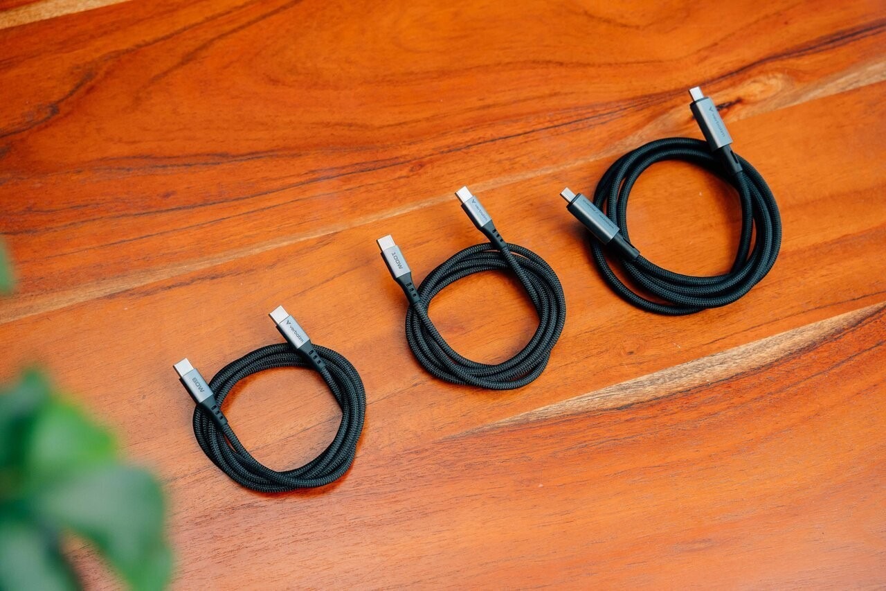Кабель USB-C to USB-C Verbatim Sync & Charge 60W / 1.2 m/ Black Кабель USB-C to USB-C Verbatim Sync & Charge 60W / 1.2 m/ Black