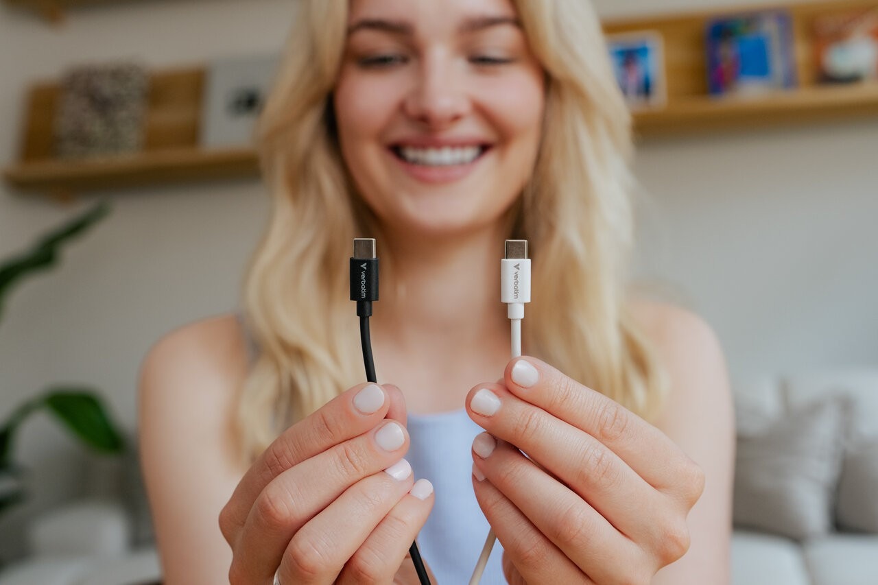 Кабель USB-C to USB-C Verbatim Essentials Sync & Charge 60W / 2 pack/ 1 m Кабель USB-C to USB-C Verbatim Essentials Sync & Charge 60W / 2 pack/ 1 m