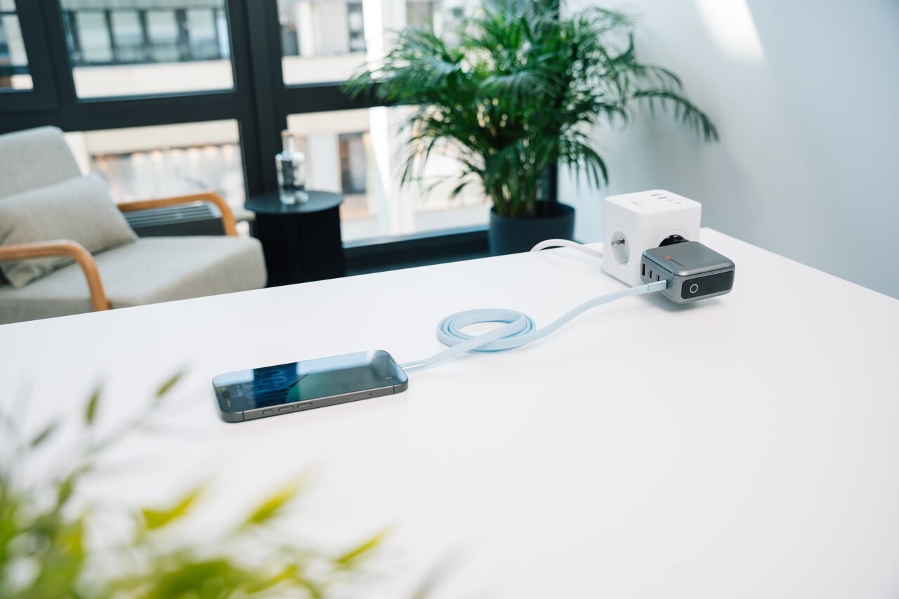 Кабель USB-C to USB-C Verbatim Sync & Charge SoftTouch 60W / 1.2 m Кабель USB-C to USB-C Verbatim Sync & Charge SoftTouch 60W / 1.2 m