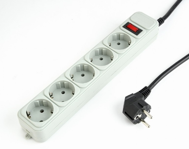 Gembird Surge Protector SPG3-B-15C, 5 Sockets, 4.5m, up to 250V AC, 16 A, safety class IP20, Grey Gembird Surge Protector SPG3-B-15C, 5 Sockets, 4.5m, up to 250V AC, 16 A, safety class IP20, Grey