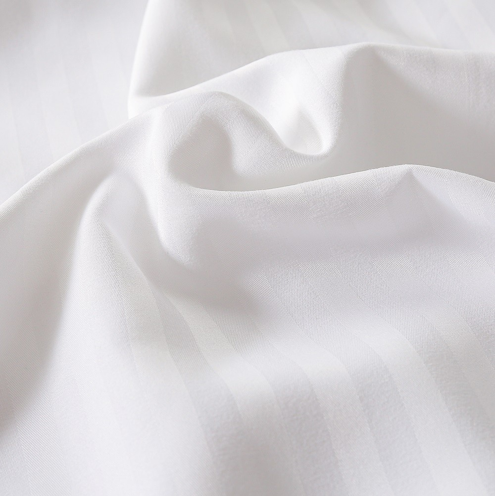 Set de lenjerie pentru pat Relaxe Home Stripe Dreams 200 x 220 cm White Set de lenjerie pentru pat Relaxe Home Stripe Dreams 200 x 220 cm White