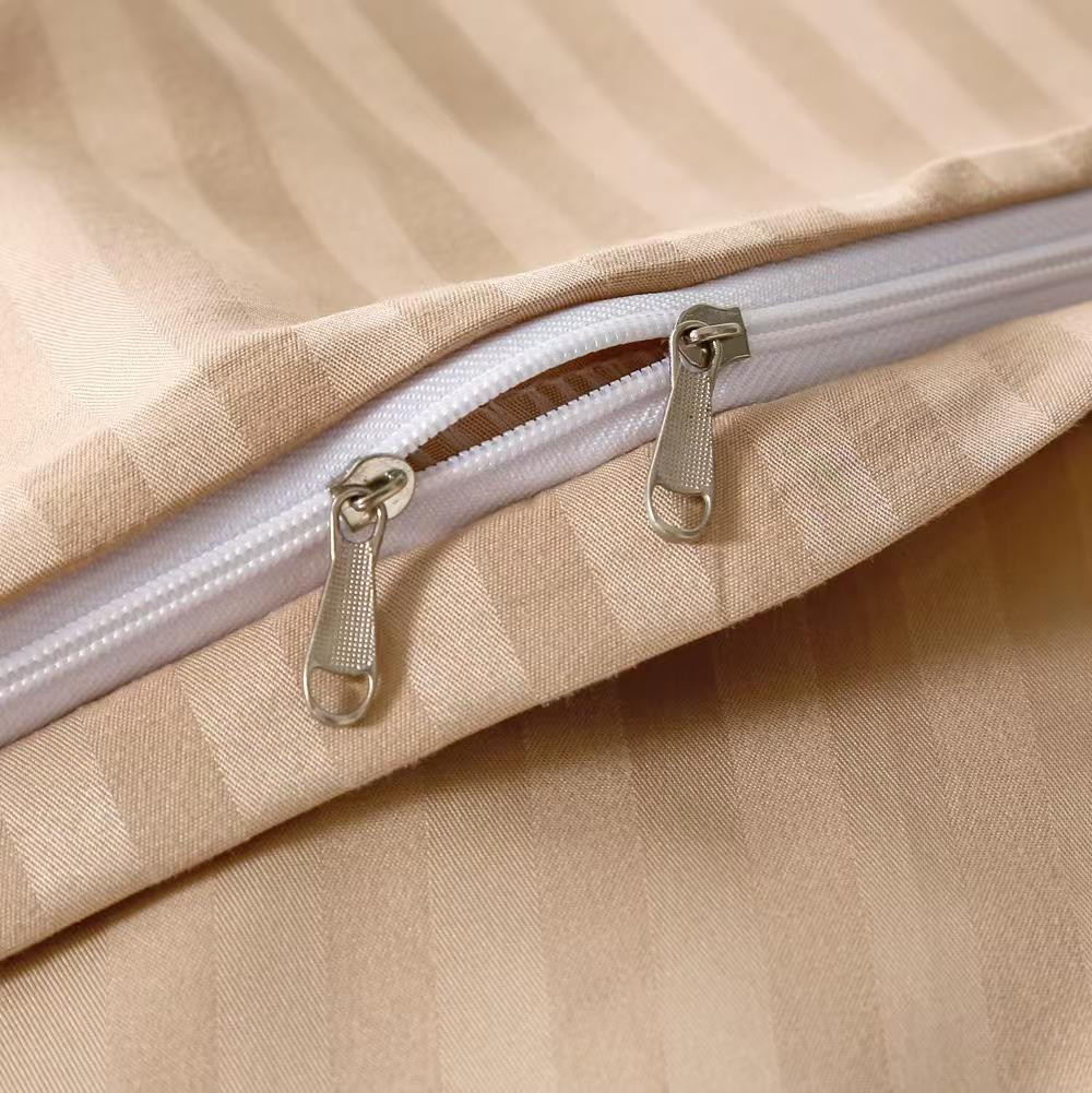 Set de lenjerie pentru pat Relaxe Home Stripe Dreams 200 x 220 cm Cappuccino Set de lenjerie pentru pat Relaxe Home Stripe Dreams 200 x 220 cm Cappuccino