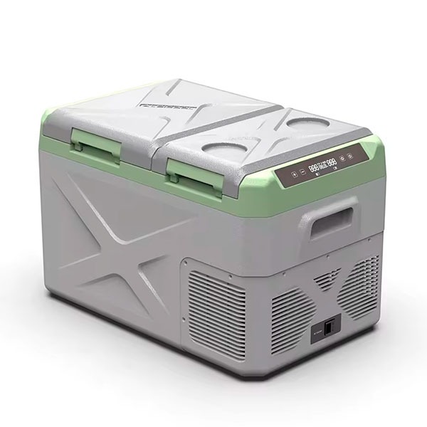 Автомобильный холодильник Frigo XD45